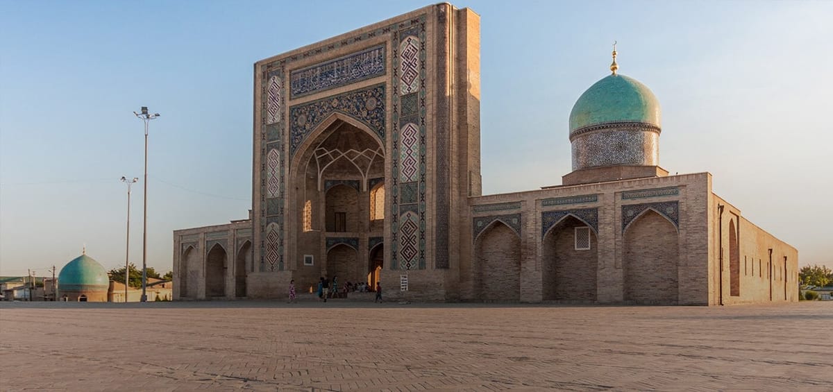 "Перелеты Turkish Airlines из Милана в Ташкент",