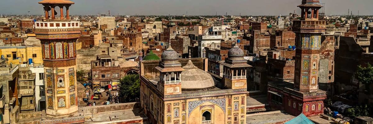 Vols de Bucarest à Pakistan