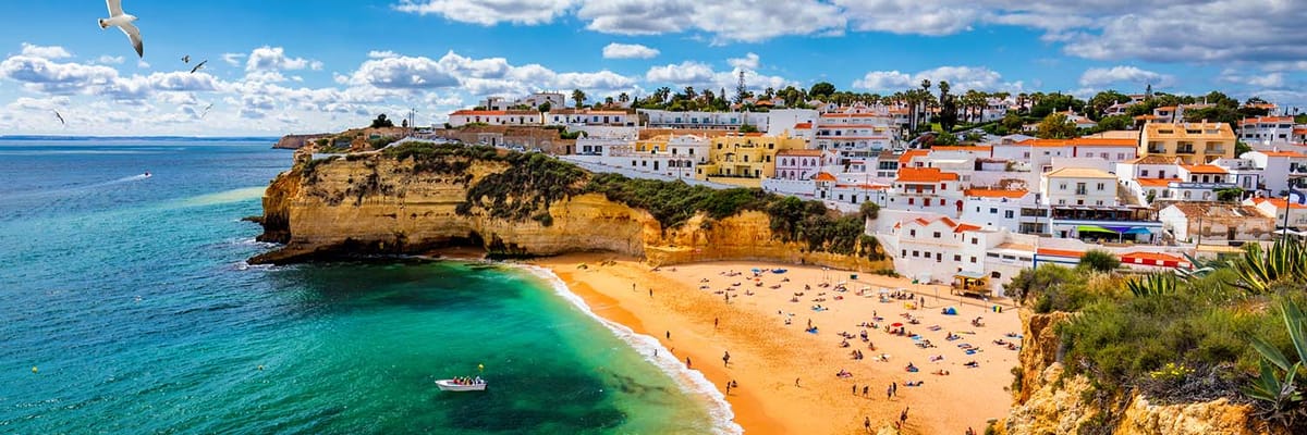 Book flights from A Corunato Faro