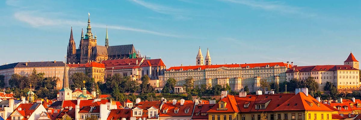 Réservez des vols de Agadir à Prague avec Vueling.