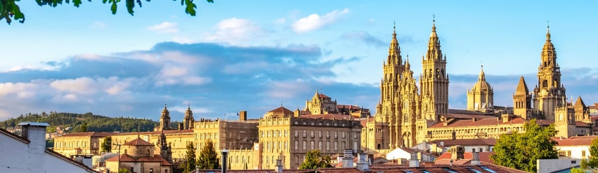 Réservez des vols de Agadir à Saint-Jacques-de-Compostelle avec Vueling.