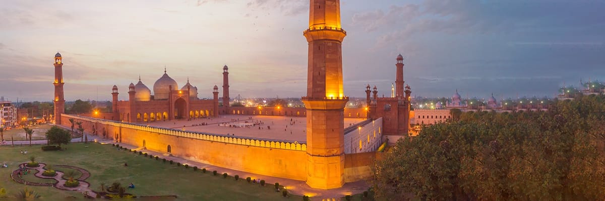 Flüge von Amman nach Pakistan