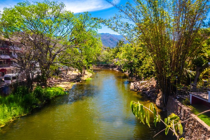 Río Cuale en Puerto Vallarta.