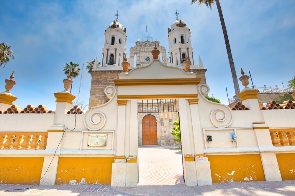 Guadalajara, Tlaquepaque, iglesias pintorescas en un emblemático centro histórico de la ciudad