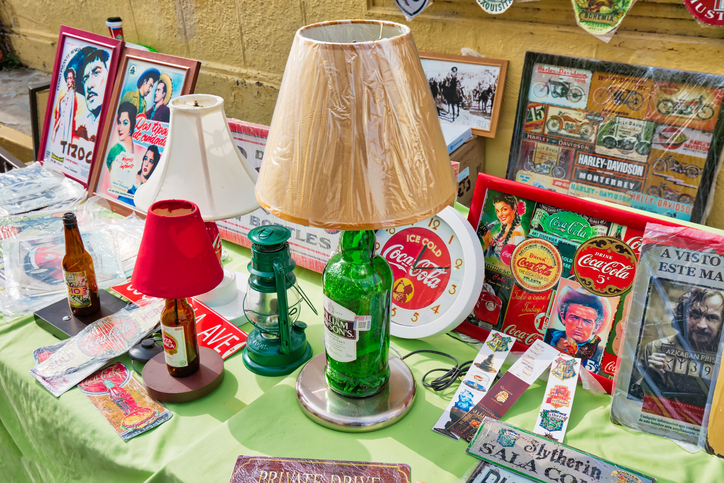 Artesanías en un mercado del Barrio Antiguo, Monterrey.