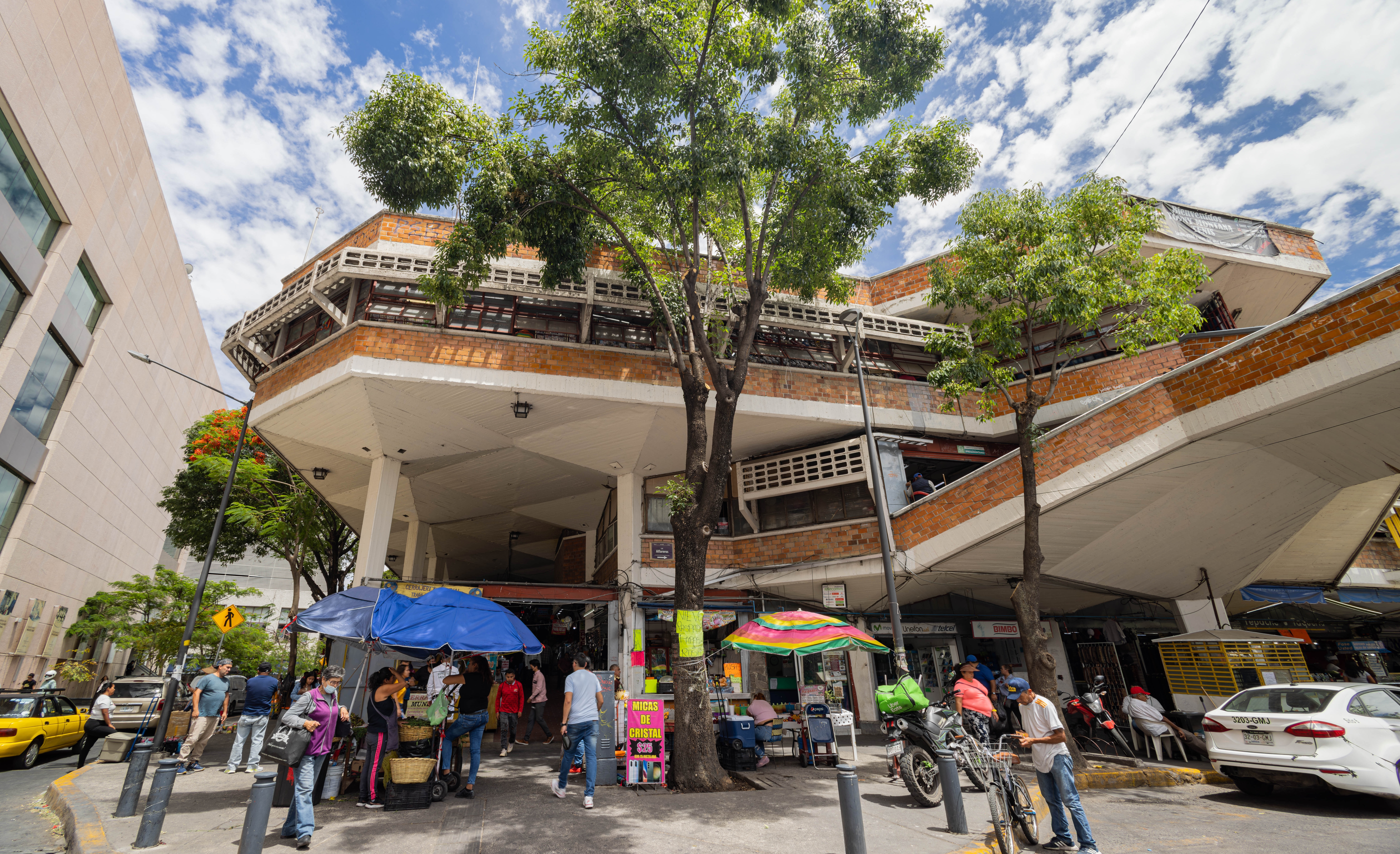 Vista exterior del Mercado Libertad, San Juan de Dios