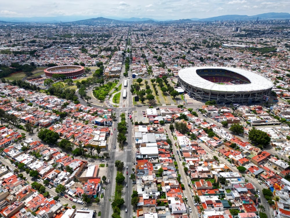 Calzada Independencia Drone disparó al estadio de Jalisco y a la plaza de toros desde arriba de México
