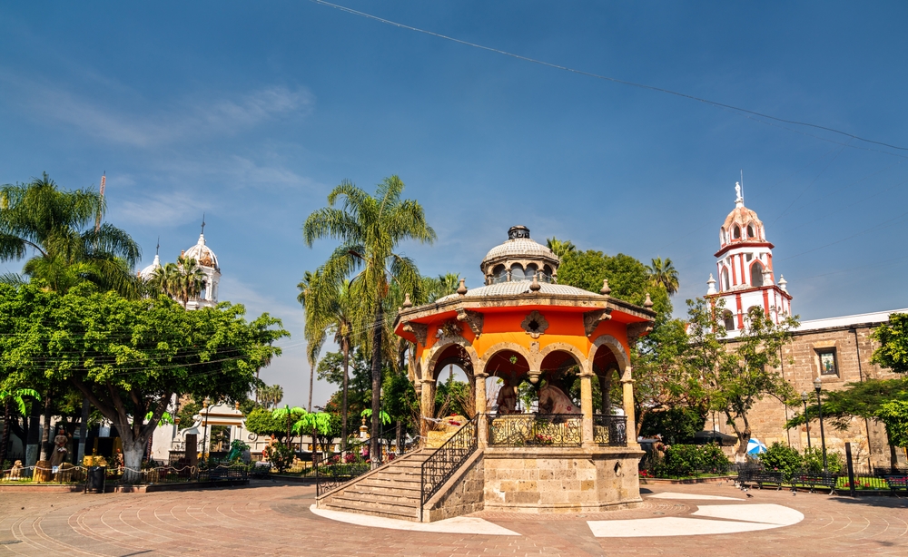 Quiosco Hidalgo en Jardín Hidalgo en Tlaquepaque cerca de Guadalajara en México