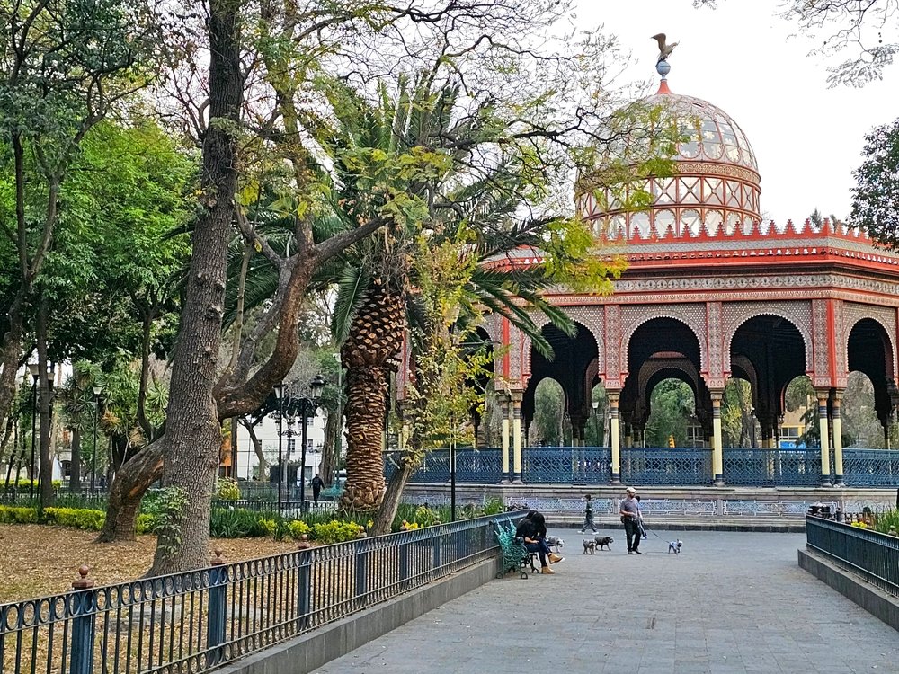 Quiosco Morisco en la Alameda, en el barrio de Santa María la Ribera