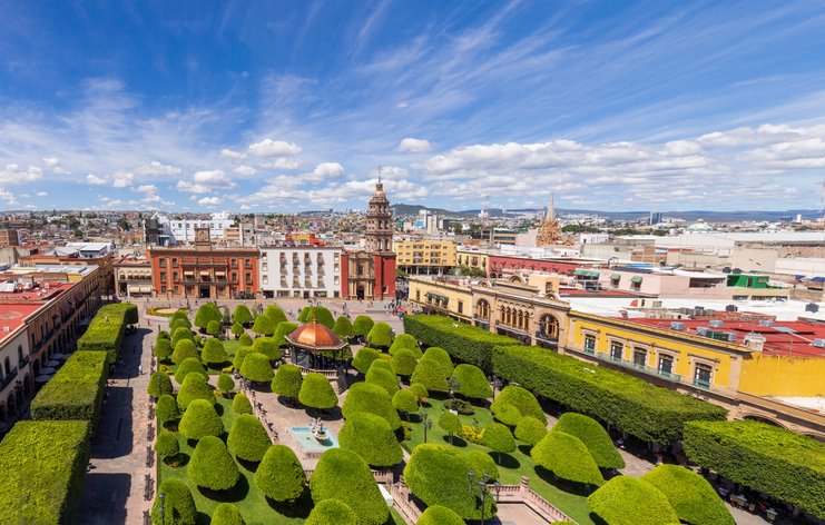 Aerial view of Plaza Fundadores, León’s main park in the historic center.