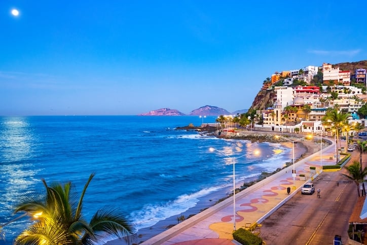 Vista panorámica de la ciudad de Mazatlán y su costa.