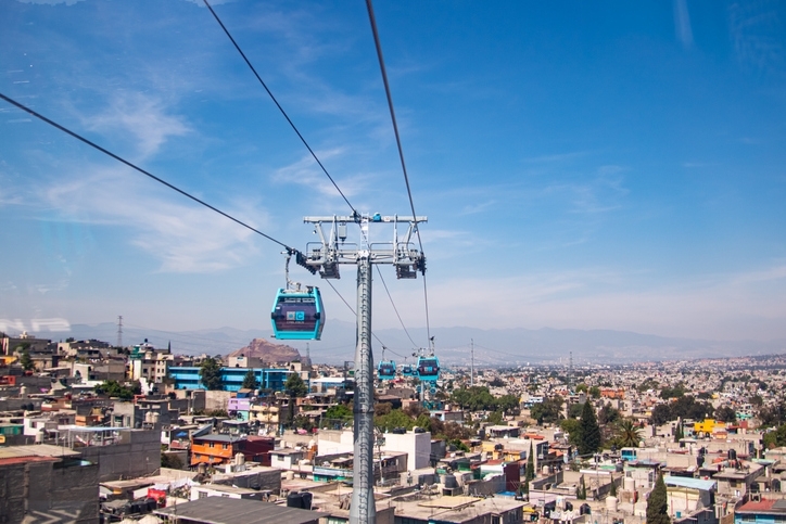 Cablebús en Iztapalapa, Ciudad de México.