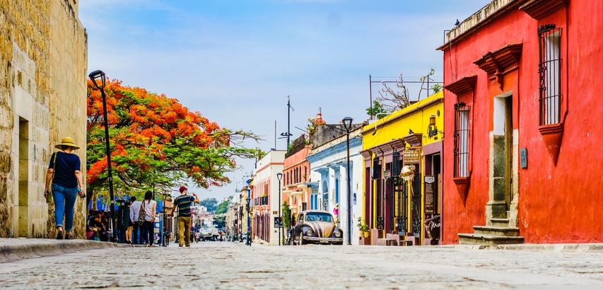 Colorful streets of Oaxaca on a sunny day.