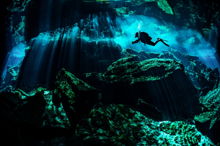Buceando en cenotes.