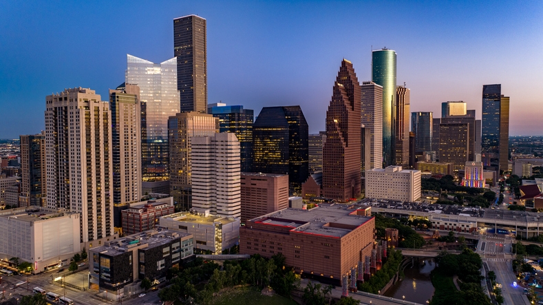 Vista aérea del centro de Houston al atardecer