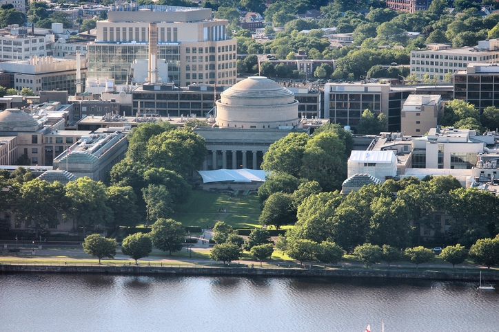Vista aérea del Instituto Tecnológico de Massachusetts (MIT)